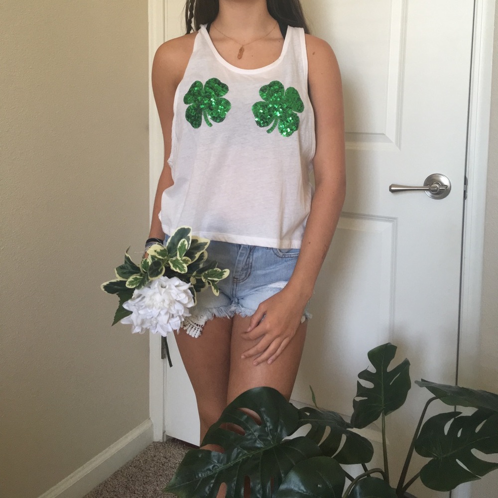 VS PINK St. patrick's day shirt sparkly shamrocks